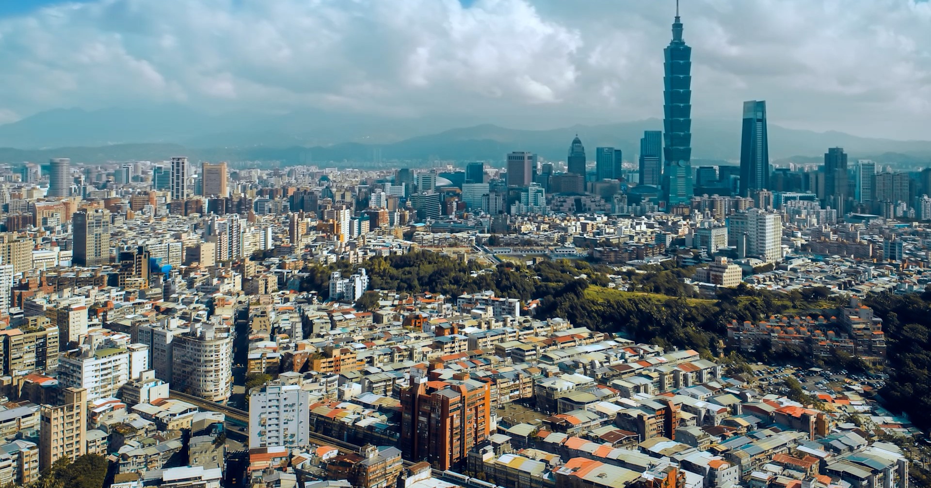 寶舖建設｜2025全透明原生健康建築